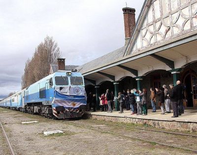 El tren complet� con �xito el viaje experimental