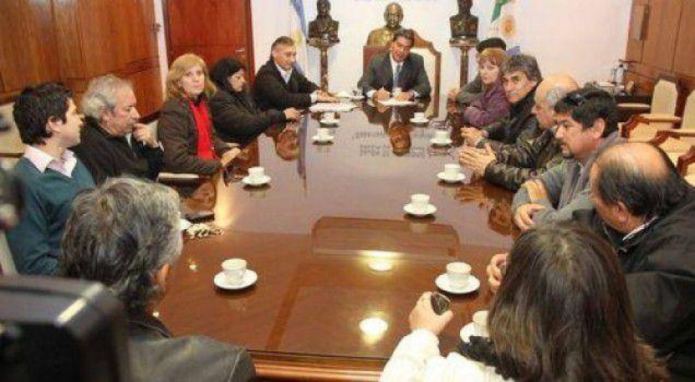 Capitanich y gremios docentes se re�nen el mi�rcoles