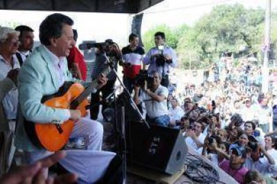 "Palito" prefiere no hablar de pol�tica, pero dice que Massa y Malena, su mujer, empezaron con �l