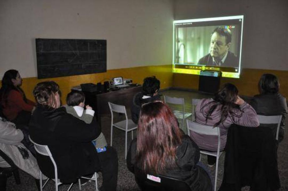 Violencia familiar y cine debate