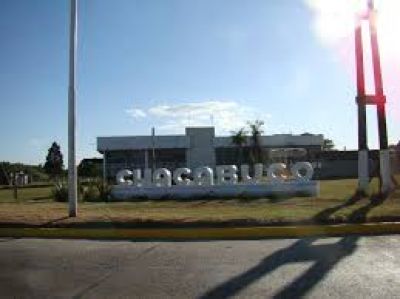 Villeguenses salvan vida de milagro en un vuelco en Chacabuco