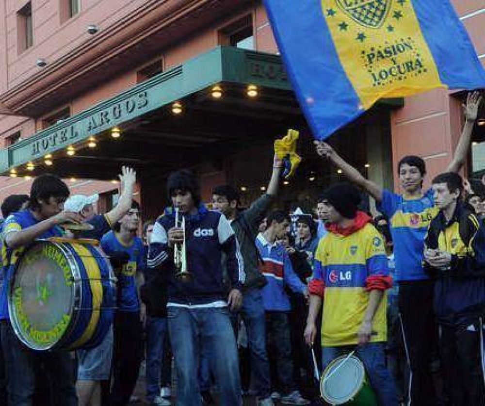 Furor en Bah�a Blanca por la llegada del Boca de Bianchi