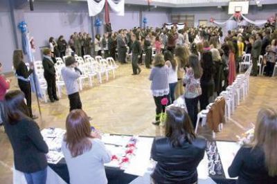 Acto de graduaci�n en el Instituto Superior 807
