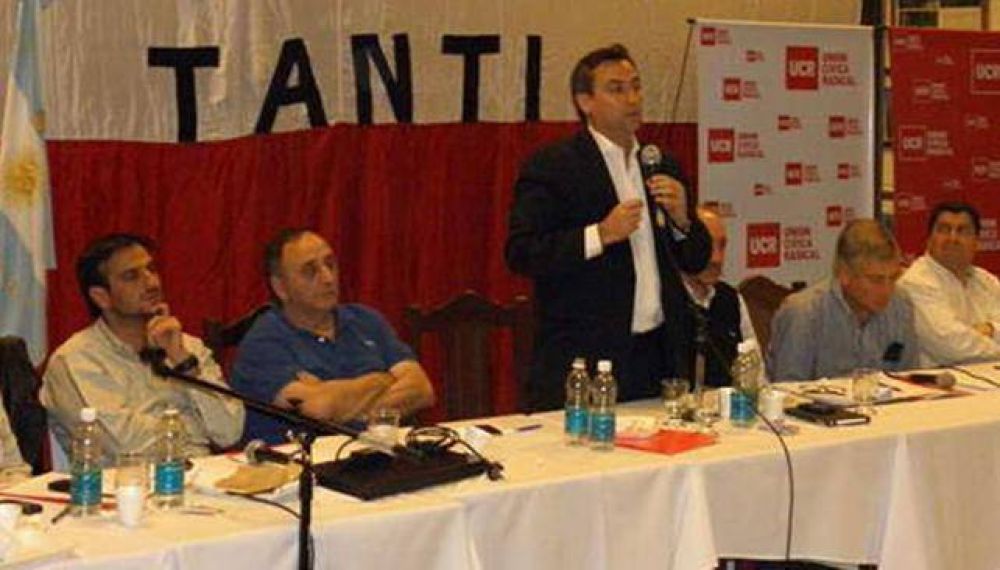 Aguad denunci� que hay un pacto entre De la Sota y Scioli