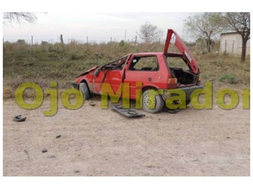 Perdi� el control del veh�culo, dio varios tumbos, fue despedido del auto y falleci�