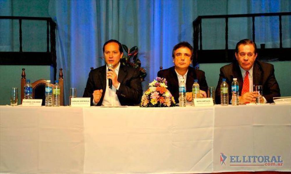 Camau, Artaza y Sussini expusieron proyectos y criticaron la ausencia de Colombi en el foro
