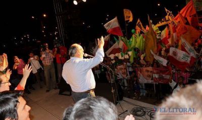 Colombi: �Ganamos por 15 puntos en Capital por eso no viene la Presidenta, el FPV es un barco que se hunde�