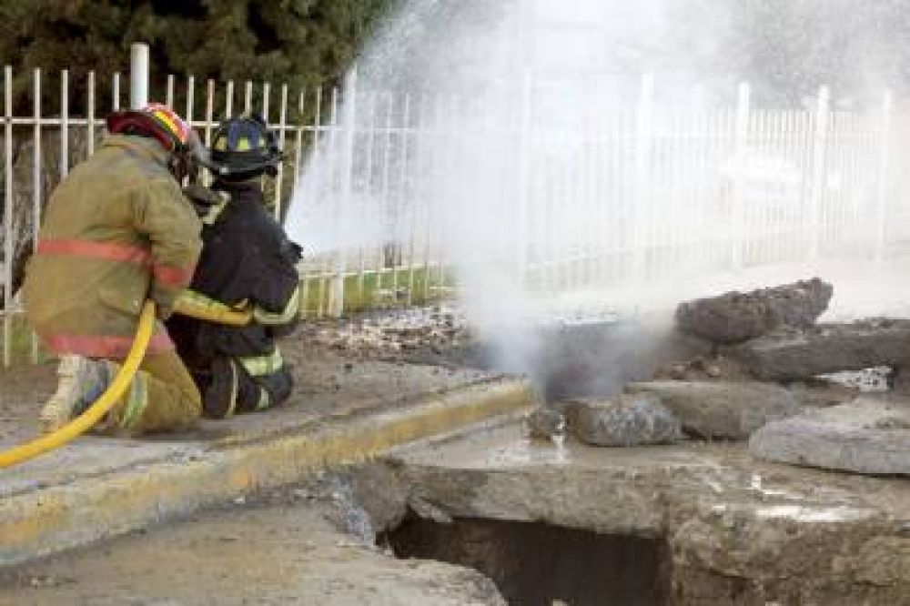 Gran operativo por rotura de un ca�o de gas