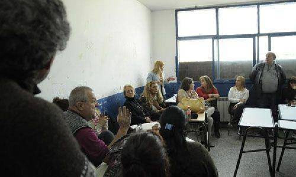 Docentes reabren la pol�mica por la violencia en las escuelas