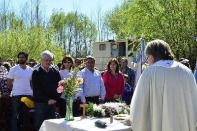 Andreotti en las fiestas patronales de Nuestra Se�ora de Luj�n en el Delta