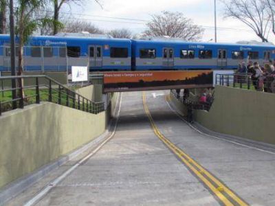 San Fernando inaugur� el t�nel bajo nivel de Sim�n de Iriondo 