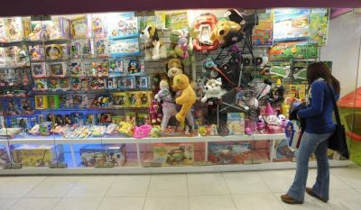 Ni el D�a del Ni�o evit� la ca�da de ventas en los comercios