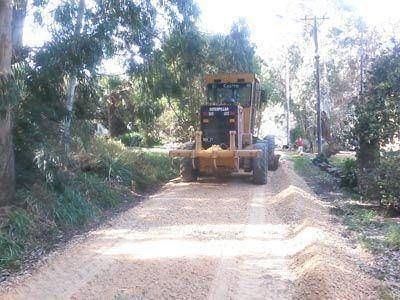 Contin�an con trabajos de asfalto y reengranzado