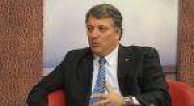 El Ministerio de Producci�n rubric� un convenio para el desarrollo de proveedores locales
