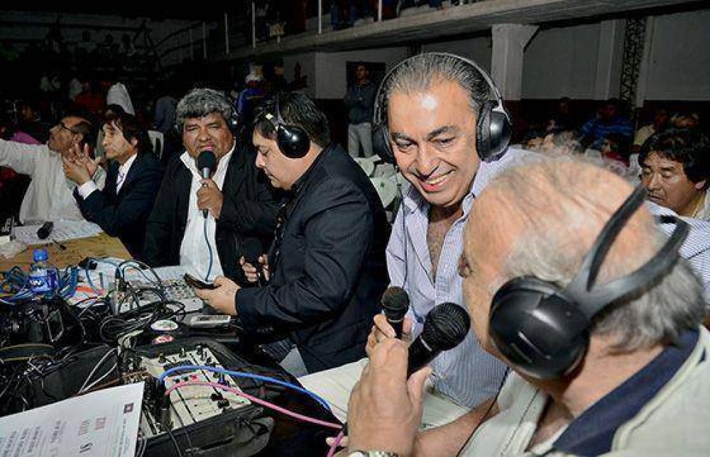 Rodolfo Urtubey: "El boxeo es una actividad de integraci�n, contenci�n y recreaci�n para los j�venes"