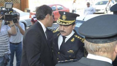Reivindicaci�n de Fr�as al oficial muerto
