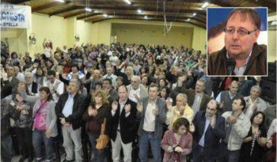 Romero en otro Plenario de Militancia en Campana