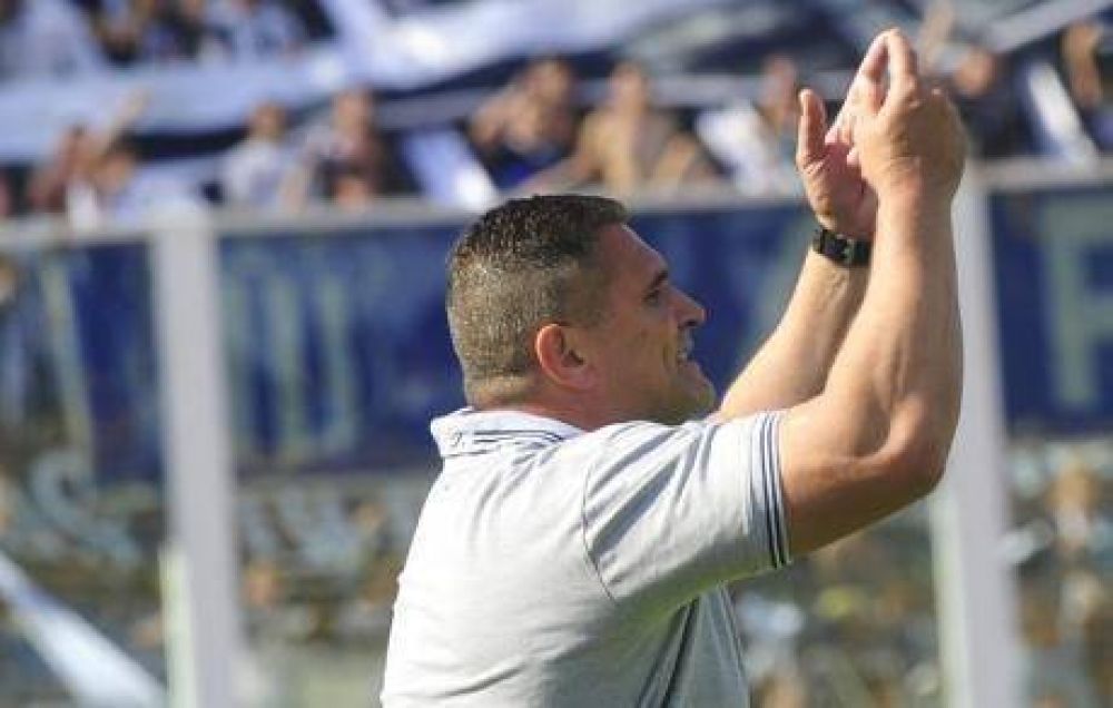Arnaldo Sialle sigue al frente de Talleres
