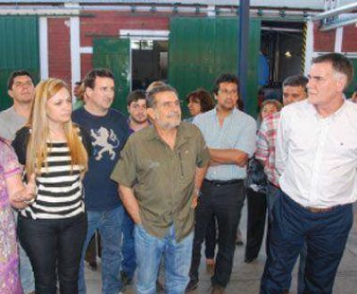 Beder Herrera y Castagneto visitaron planta de Agroandina