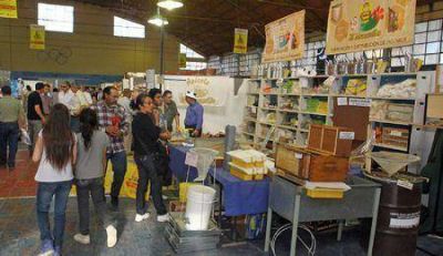 Agroindustria particip� en la Expoap�cola Lavalle