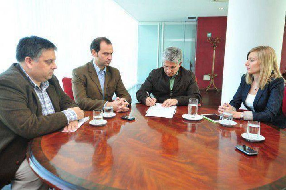 El gobierno declar� la Emergencia y ofreci� 50 mil pesos para dar con el autor de los incendios en Merlo