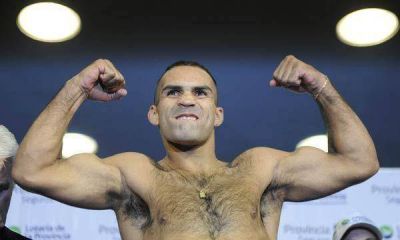 El "Tyson" del Abasto retuvo el t�tulo mundial en fallo dividido