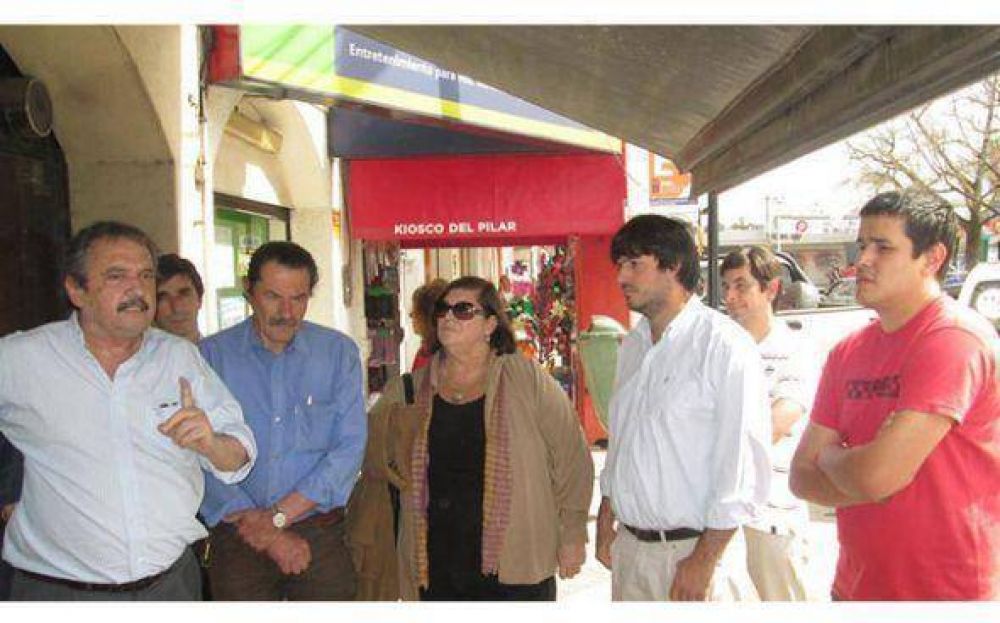 Ricardo Alfons�n pas� por Pilar y augur� �un triunfo nacional del Frente Progresista sobre el kirchnerismo�