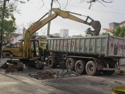 Almirante Brown: bacheo en Burzaco y Malvinas Argentinas