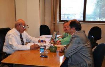 Guacone y Paladini estuvieron en los ministerios de Educaci�n