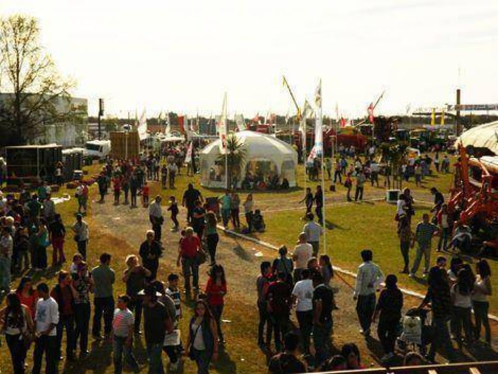 Cerca de 15 mil personas recorrieron la Exposici�n Rural 