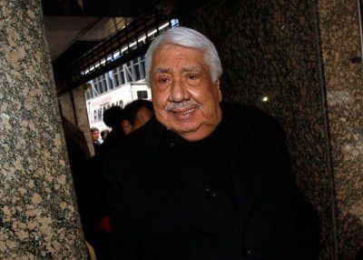 Muri� Oscar Lescano, hombre fuerte de Luz y Fuerza