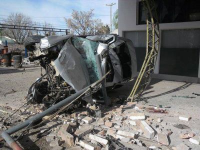 Tres j�venes se salvaron de milagro en 25 de Mayo