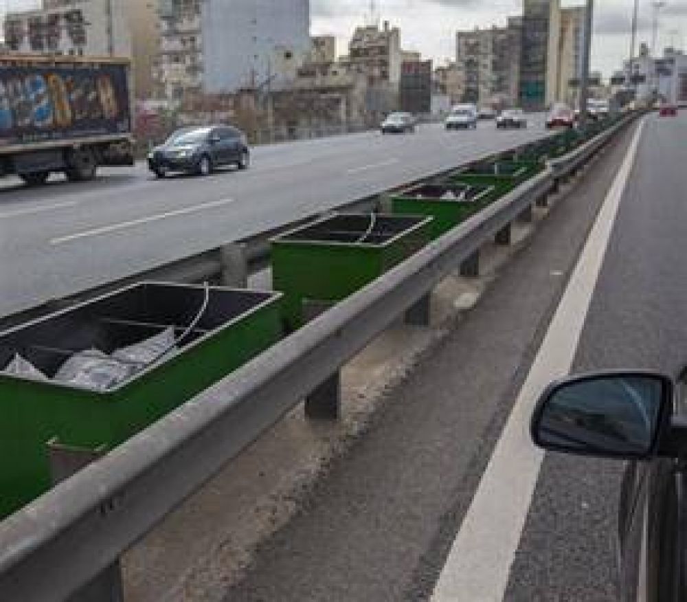 Invierten $13 millones para colocar plantas en las autopistas
