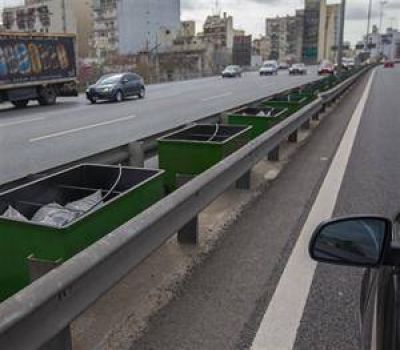 Invierten $13 millones para colocar plantas en las autopistas
