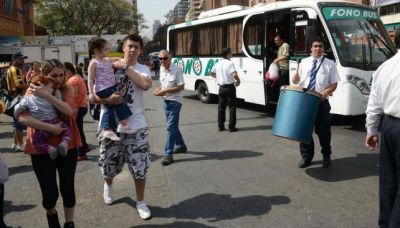 Interurbanos: sigue el paro de los choferes de Aoita