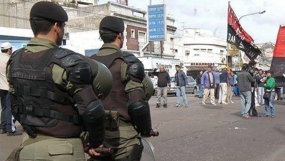 Apoyos y rechazos a la llegada de los gendarmes