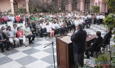 Comienza el segundo pago del plus de $400 y pasaron a planta a m�s de mil agentes de Salud