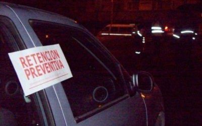 Comercios con infracciones y licencias de conducir retenidas en �la noche sin alcohol�