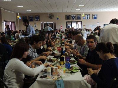 Abarca financi� almuerzo a beneficio de la biblioteca de Polvaredas