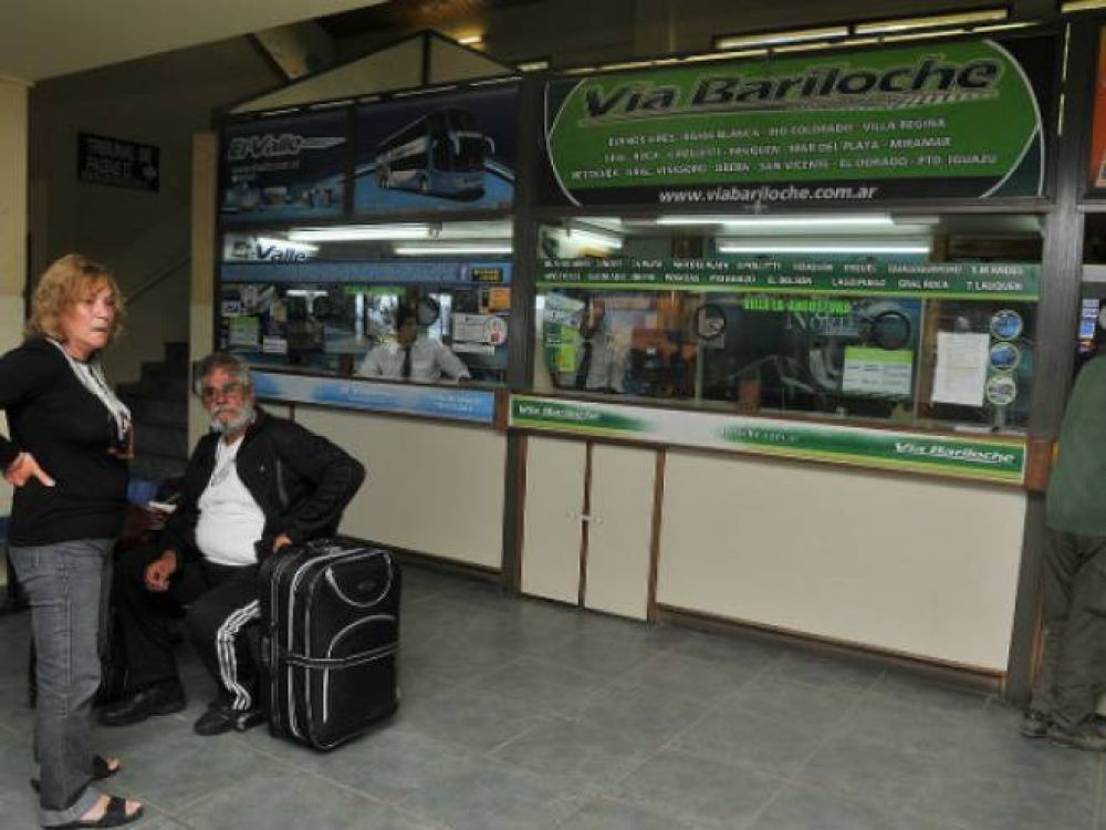 Pasajeros varados en la Terminal de Bariloche