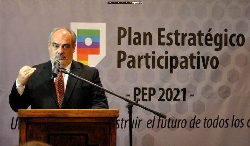 Fuerte respaldo de Colombi al sector privado