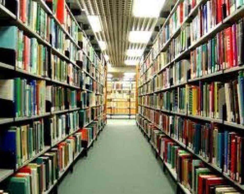 Bibliotecarios de Santa Cruz participan de Encuentro Iberoamericano