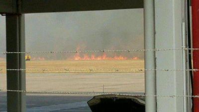 Infierno tucumano: calor, incendios, cortes de luz y el aeropuerto cerrado