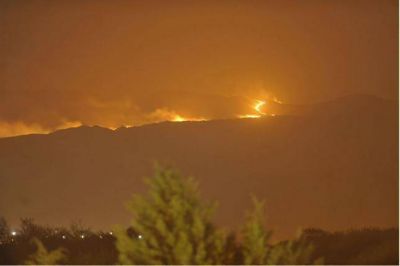 El Gobierno manda aviones y helic�pteros a C�rdoba para combatir los incendios