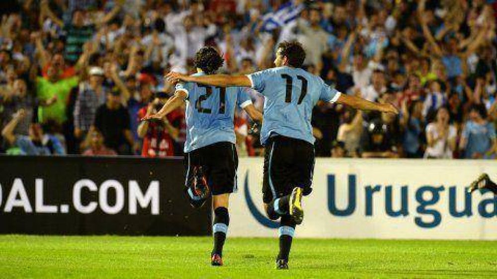Cavani y Stuani ubican a Uruguay en el cuarto puesto