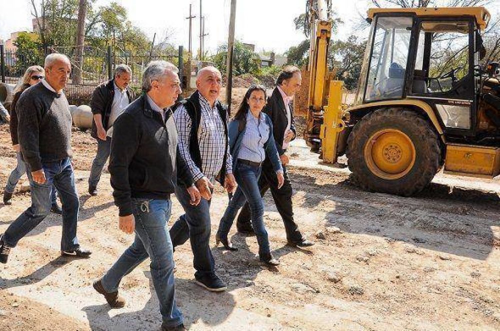 El Municipio sigue adelante con obras cloacales en Tigre centro