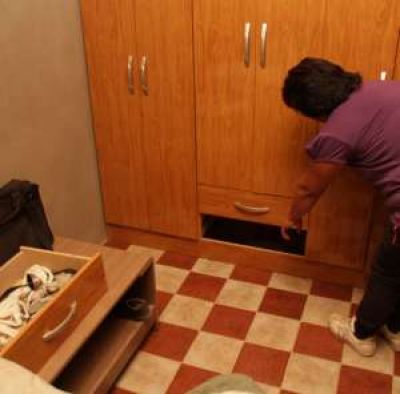 A punta de cuchillo, roban 72.000 pesos a una familia