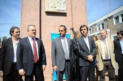 Daniel Scioli visit� el Parque Industrial Villa Flandria