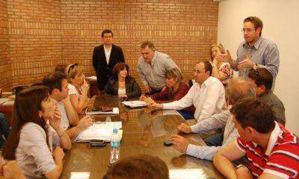 Legislatura: prepara dos proyectos para aumentar las asignaciones familiares
