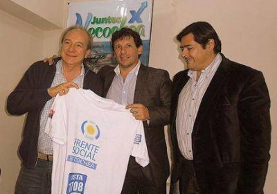 Juan Curuchet apunta a �seguir trabajando para que la sociedad no pierda los sue�os�